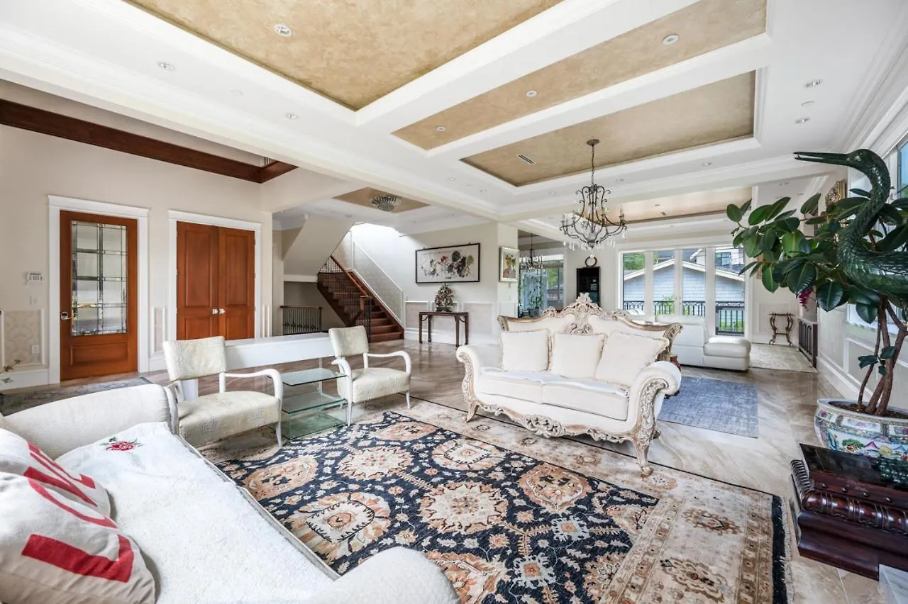 Cozy 1-Bedroom Share House In The Heart Of Βανκούβερ